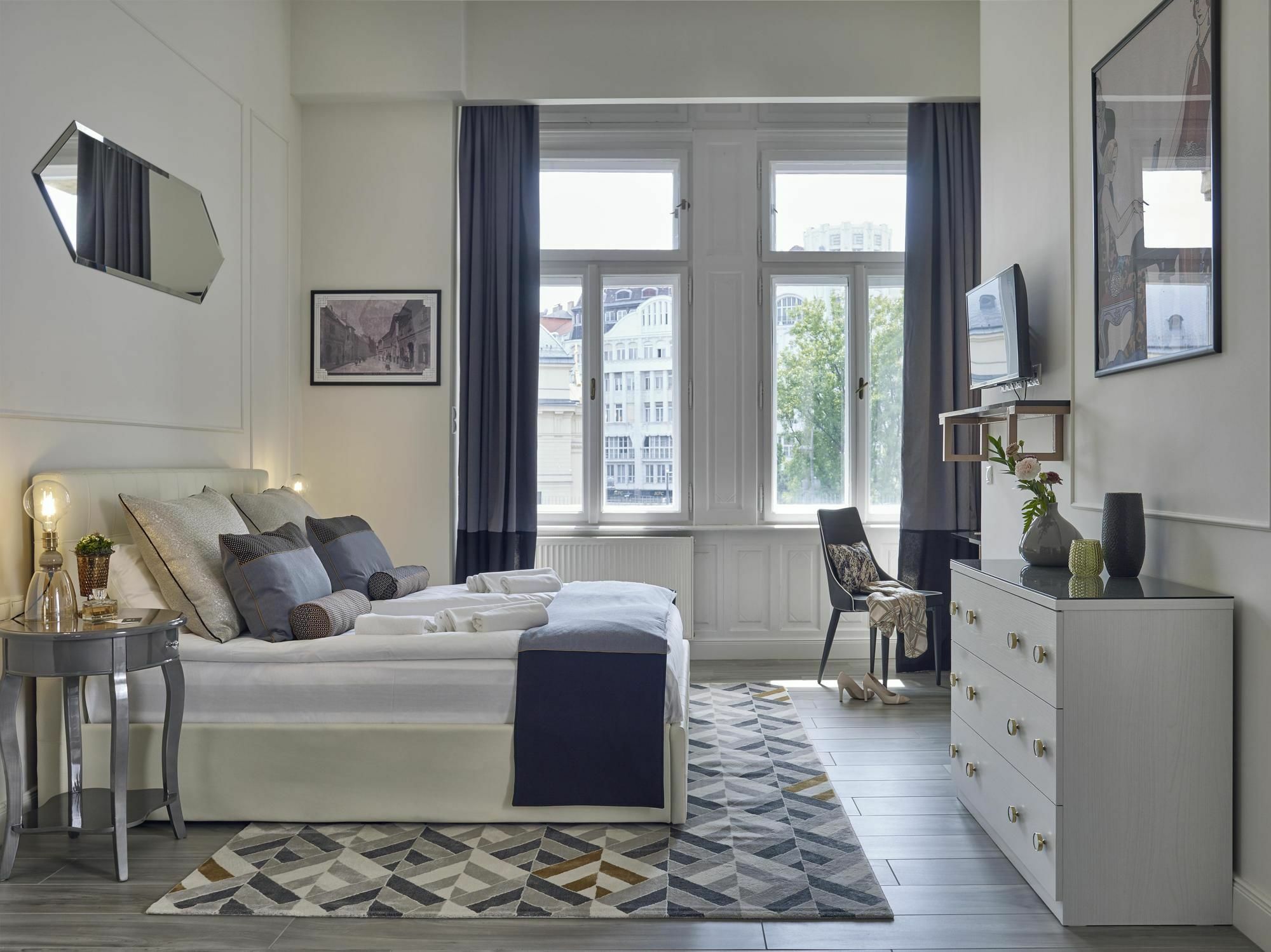 7Seasons Central Suites Budapest Eksteriør billede