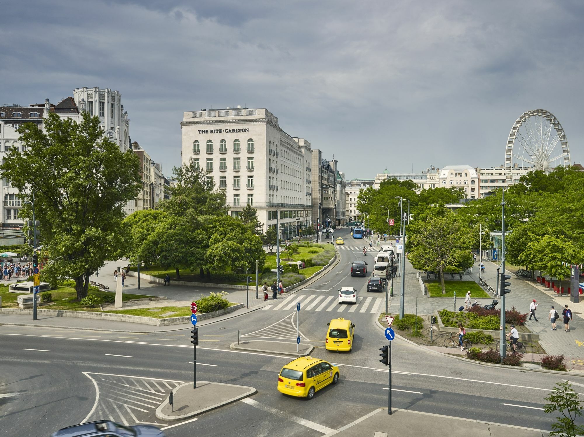 7Seasons Central Suites Budapest Eksteriør billede